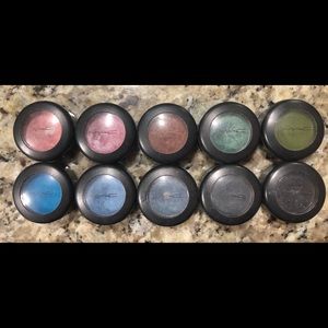 MAC cosmetics eye shadows set of 10